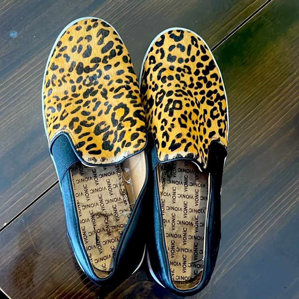 Vionic  slip on shoes —  animal print 9.5